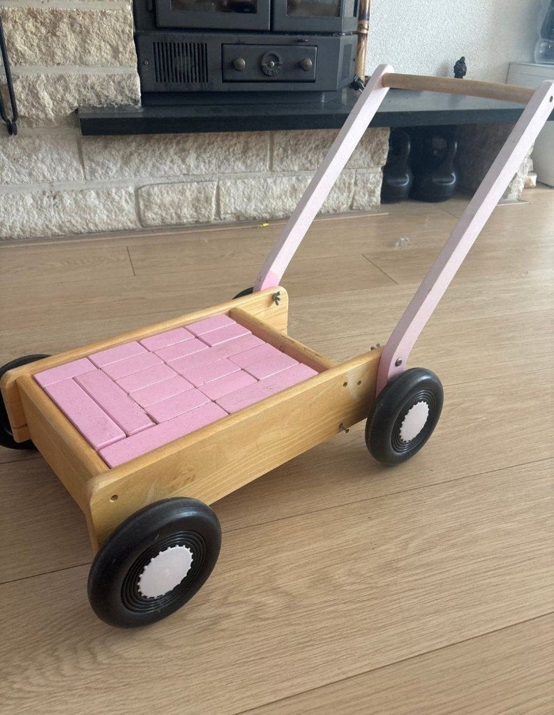 Houten loopwagen, blokkendoos afm 46x37 cm 4 wielen Hg 49 cm, Ophalen, Gebruikt, Duw- of Trekspeelgoed
