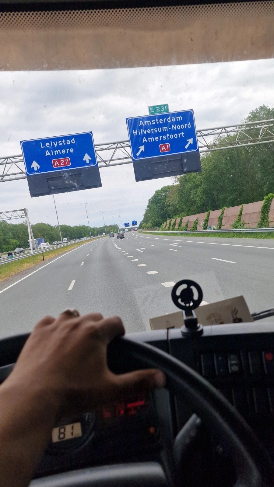Chauffeur C/CE zoekt werk., Vacatures
