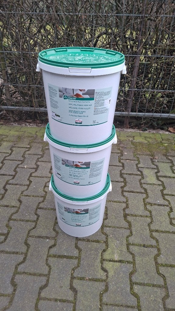 3 grote emmers Verstegen Specerijenmix voor kip. 3x 10 Kilo!, Ophalen