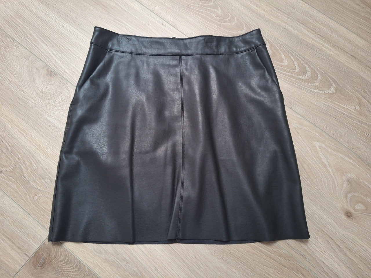 Zwarte korte leren look rok Vero Moda - maat S, Kleding | Dames, Vero Moda, Zwart, Ophalen of Verzenden, Maat 36 (S)