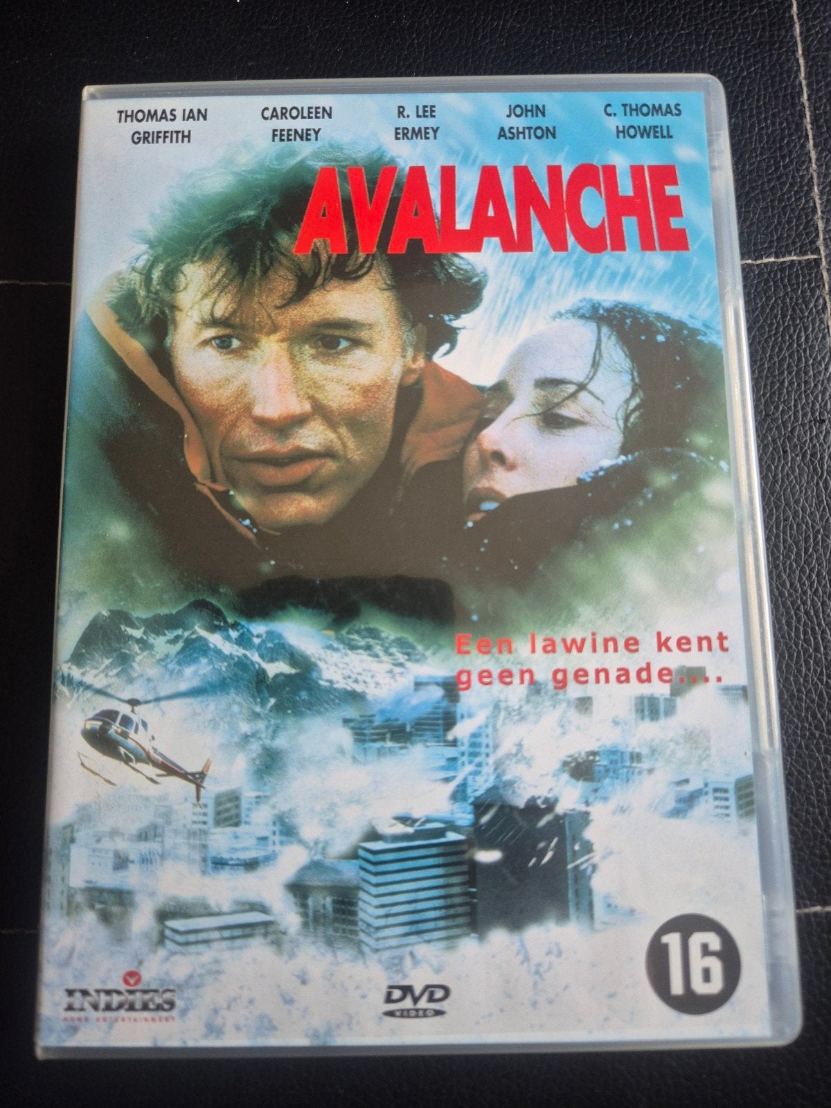 avalanche, Vanaf 16 jaar, Ophalen of Verzenden, Zo goed als nieuw