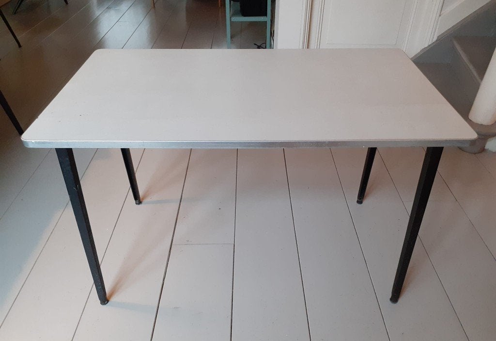tafel - Friso Kramer, Revolt, Huis en Inrichting, Ophalen, Friso Kramer, Revolt voor Ahrend, 100 tot 150 cm, 50 tot 100 cm