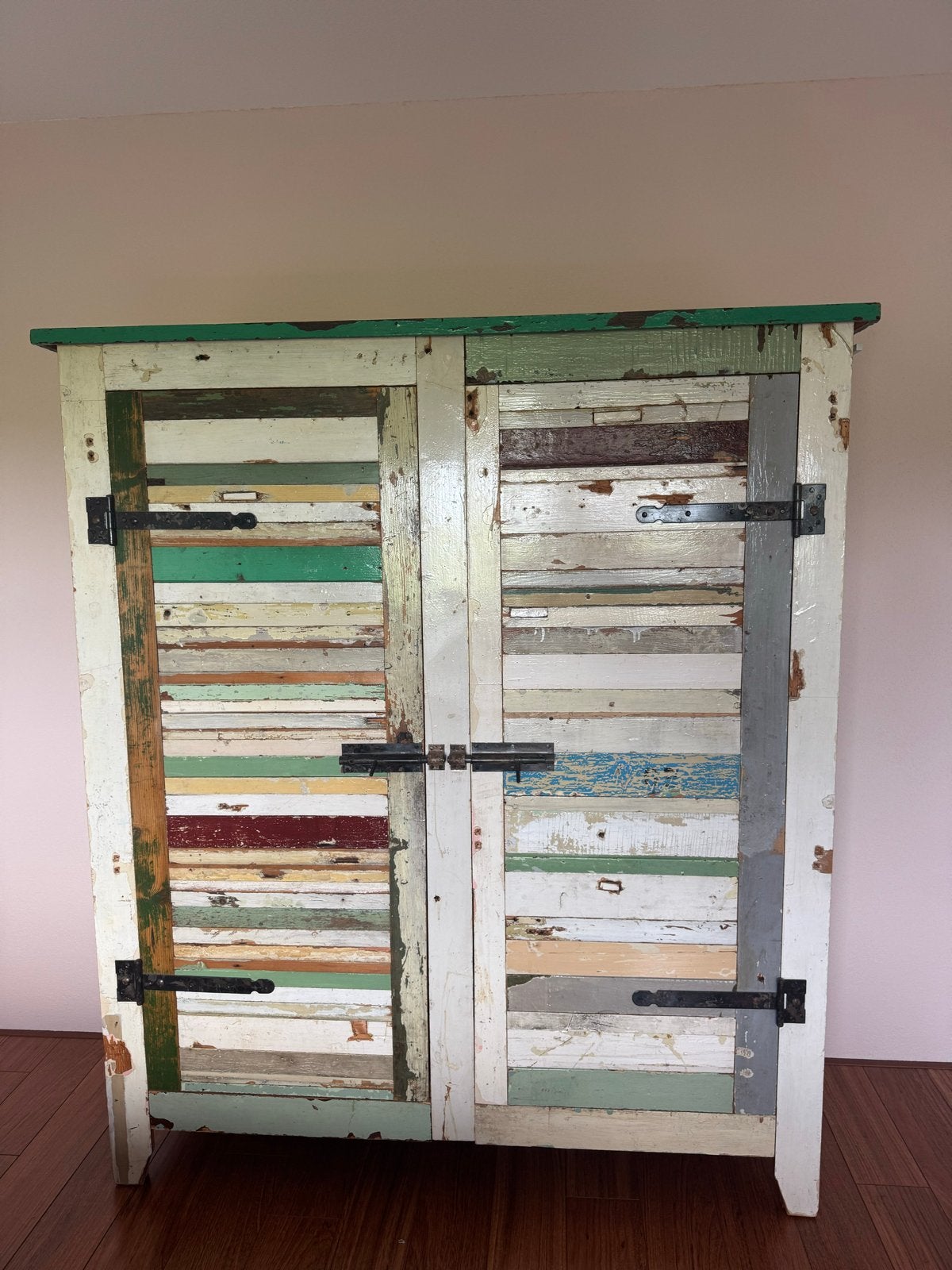 Unieke sloophouten kast met legplanken en hangruimte, Huis en Inrichting, Ophalen, Gebruikt, 100 tot 150 cm, 150 tot 200 cm