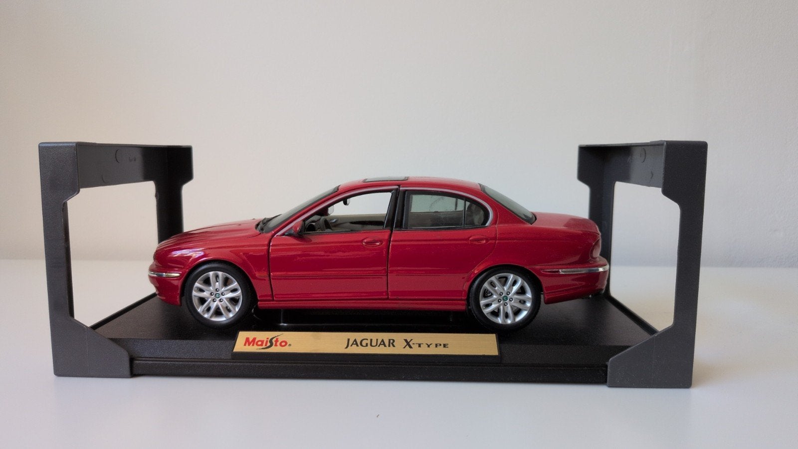 Jaguar X-Type 1:18 Maisto, Ophalen, Zo goed als nieuw, Auto, Maisto