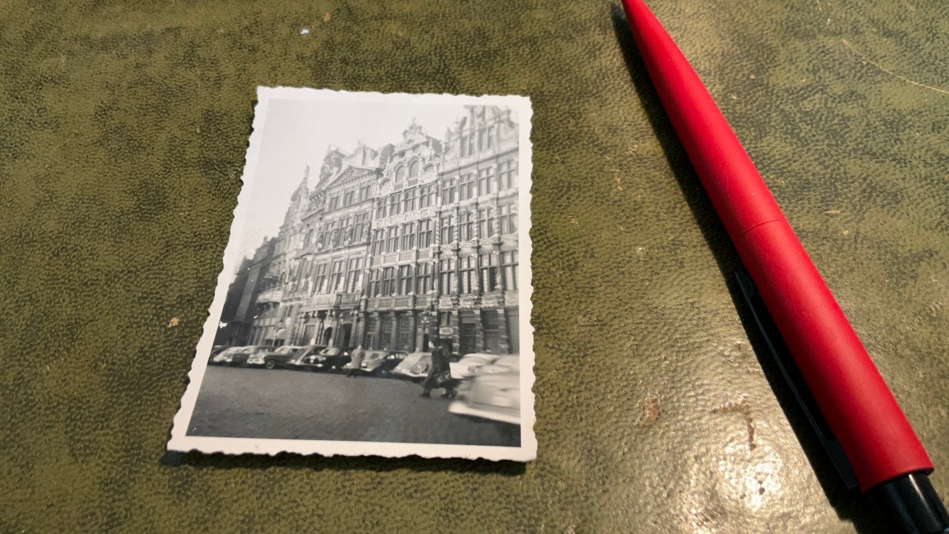 Foto Grote Markt Brussel (jaren ‘ 50), Verzamelen, Ophalen of Verzenden, 1940 tot 1960, Gebruikt