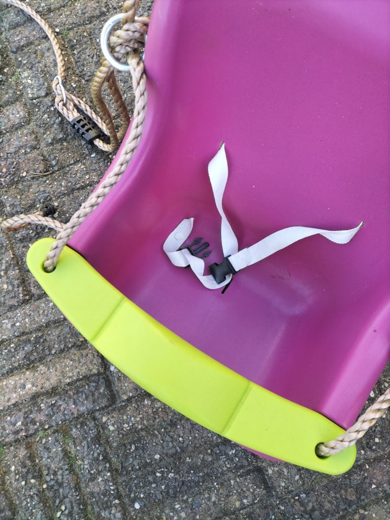 Roze babyschommel met veiligheidsgordel, Ophalen, Gebruikt, Schommel