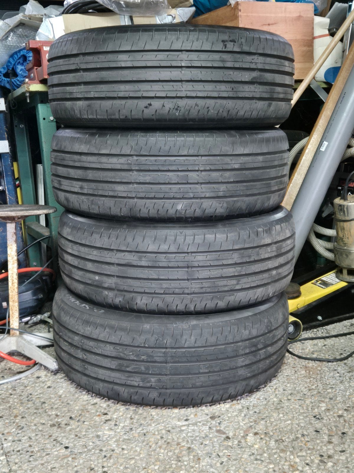 Dunlop e.Sport Maxx  235 50 20 104V  4x slechts 300km!!, Auto-onderdelen, Ophalen, 235 mm, Band(en), 20 inch
