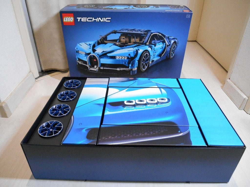 Lego 42083 Bugatti Chiron Compleet met doos en boekjes, Kinderen en Baby's, Speelgoed | Duplo en Lego, Ophalen of Verzenden, Zo goed als nieuw