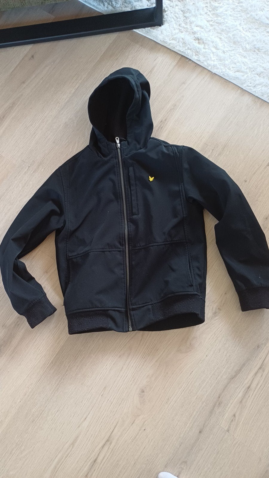 Zwarte softshell jas Lyle and scott, Kinderen en Baby's, Kinderkleding | Maat 152, Ophalen, Lyle & Scott, Zo goed als nieuw, Jongen