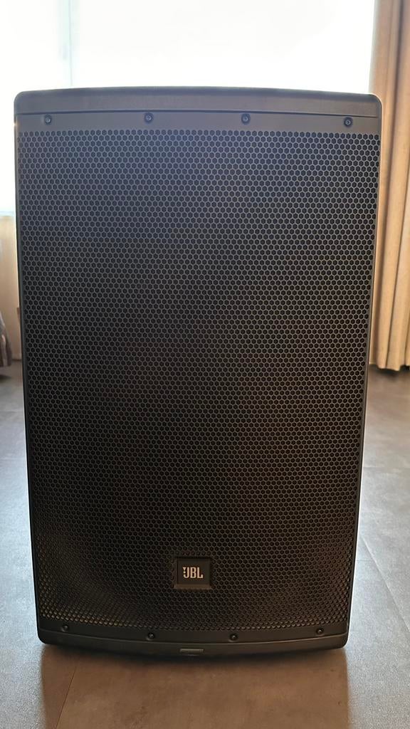 JBL eon 615, Ophalen of Verzenden, Zo goed als nieuw, 500 tot 1000 watt