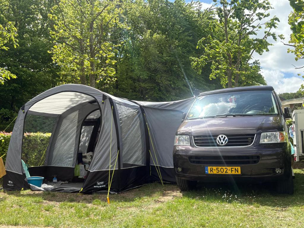 VW Camper T5 Multivan 2.5 TDI 2008 - 4 Slaapplaatsen, Caravans en Kamperen, Volkswagen, Overige merken, 5 tot 6 meter, Tot en met 4