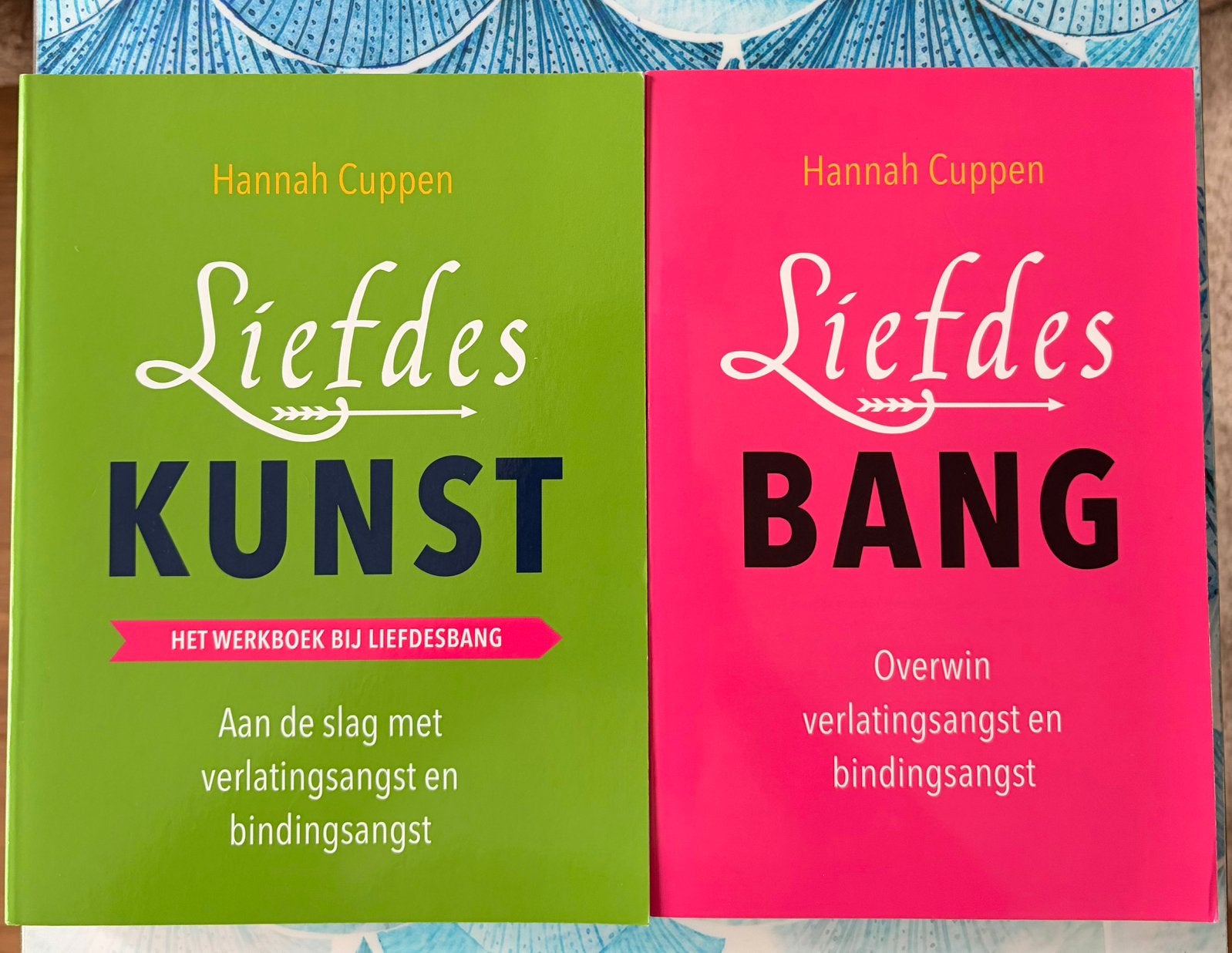 Hannah Cuppen bundel – Liefdesbang & Liefdeskunst | nieuw, Ophalen of Verzenden, Zo goed als nieuw