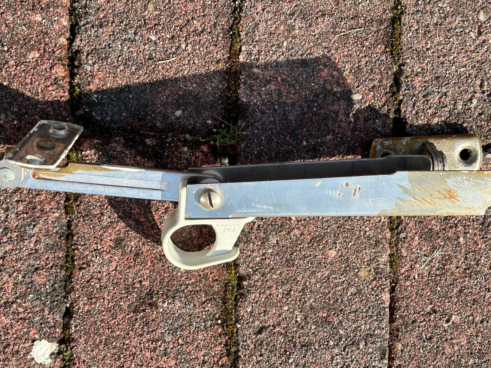 Uitzetijzer voor raam of deur, Doe-het-zelf en Verbouw, Ophalen, Gebruikt, IJzer, Overige typen