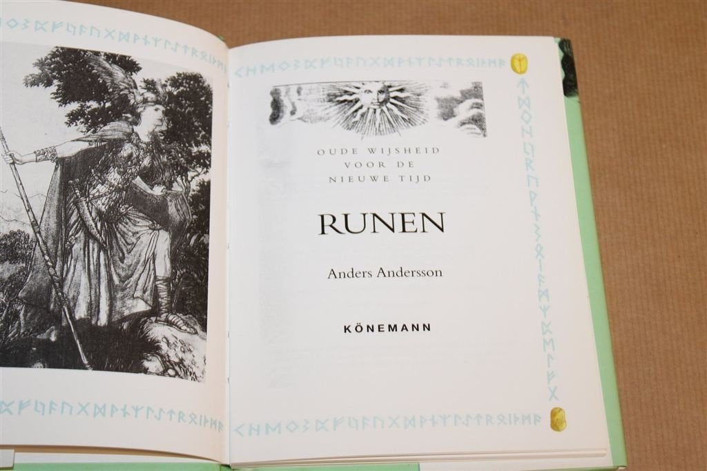 Runen — Oude Wijsheid & Geheimen van de Stenen, Ophalen of Verzenden, Gelezen, Europa