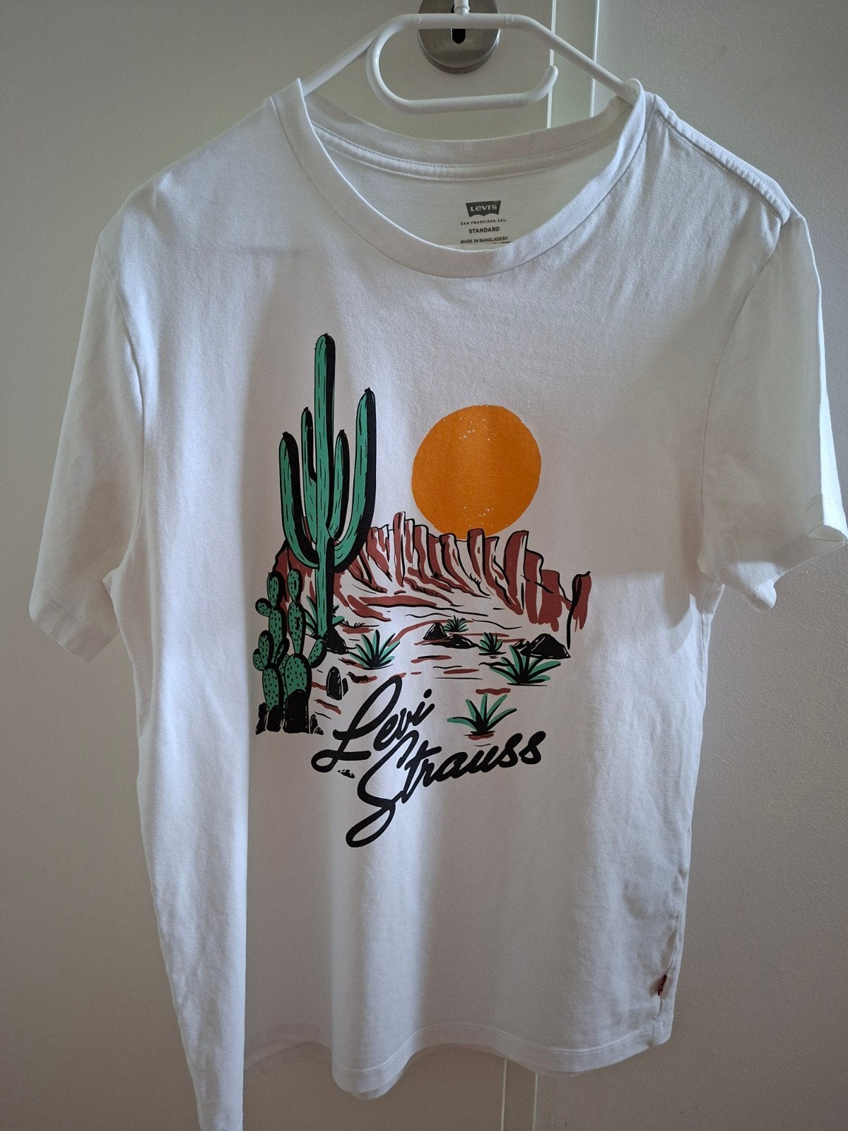 Levi's t-shirt met print, mt M, Kleding | Heren, T-shirts, Maat 48/50 (M), Wit, Ophalen of Verzenden, Zo goed als nieuw