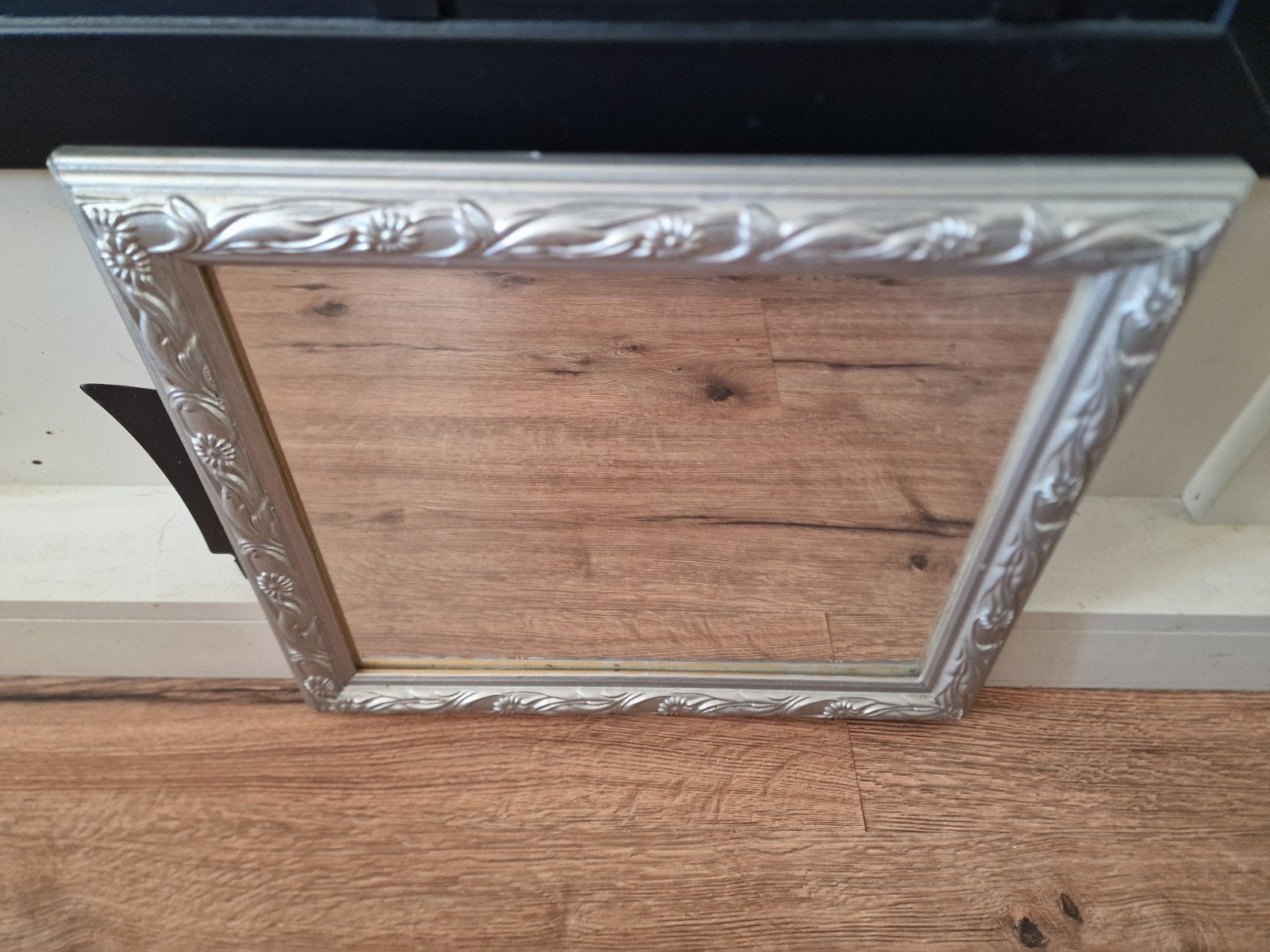 Decoratieve spiegel met sierlijke lijst, Ophalen of Verzenden, Rechthoekig, Minder dan 50 cm, Minder dan 100 cm