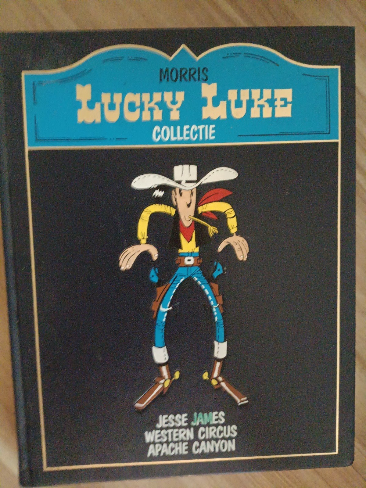Lucky Luke Collectie: Jesse James, Western Circus, Apache, Eén stripboek, Ophalen, Zo goed als nieuw, Morris