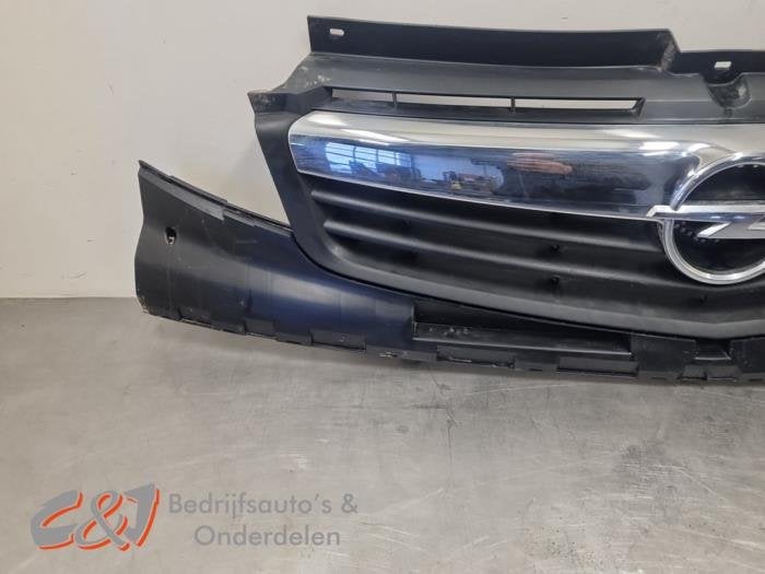 Grille van een Opel Vivaro, Gebruikt, -, -, Opel