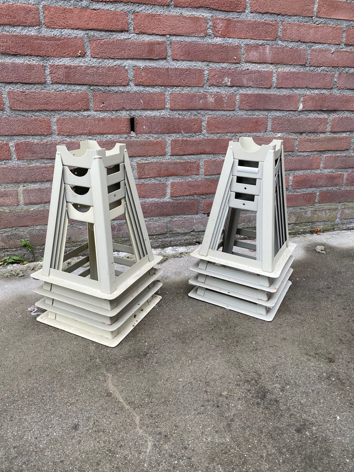 Bedverhogers, Ophalen, Gebruikt, Beige, Metaal