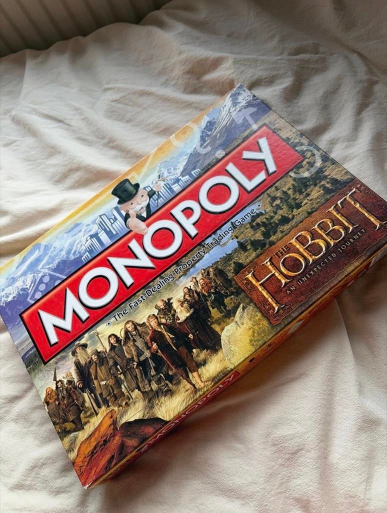 Monopoly The Hobbit (Limited Edition) Bordspel, Drie of vier spelers, Ophalen of Verzenden, Zo goed als nieuw