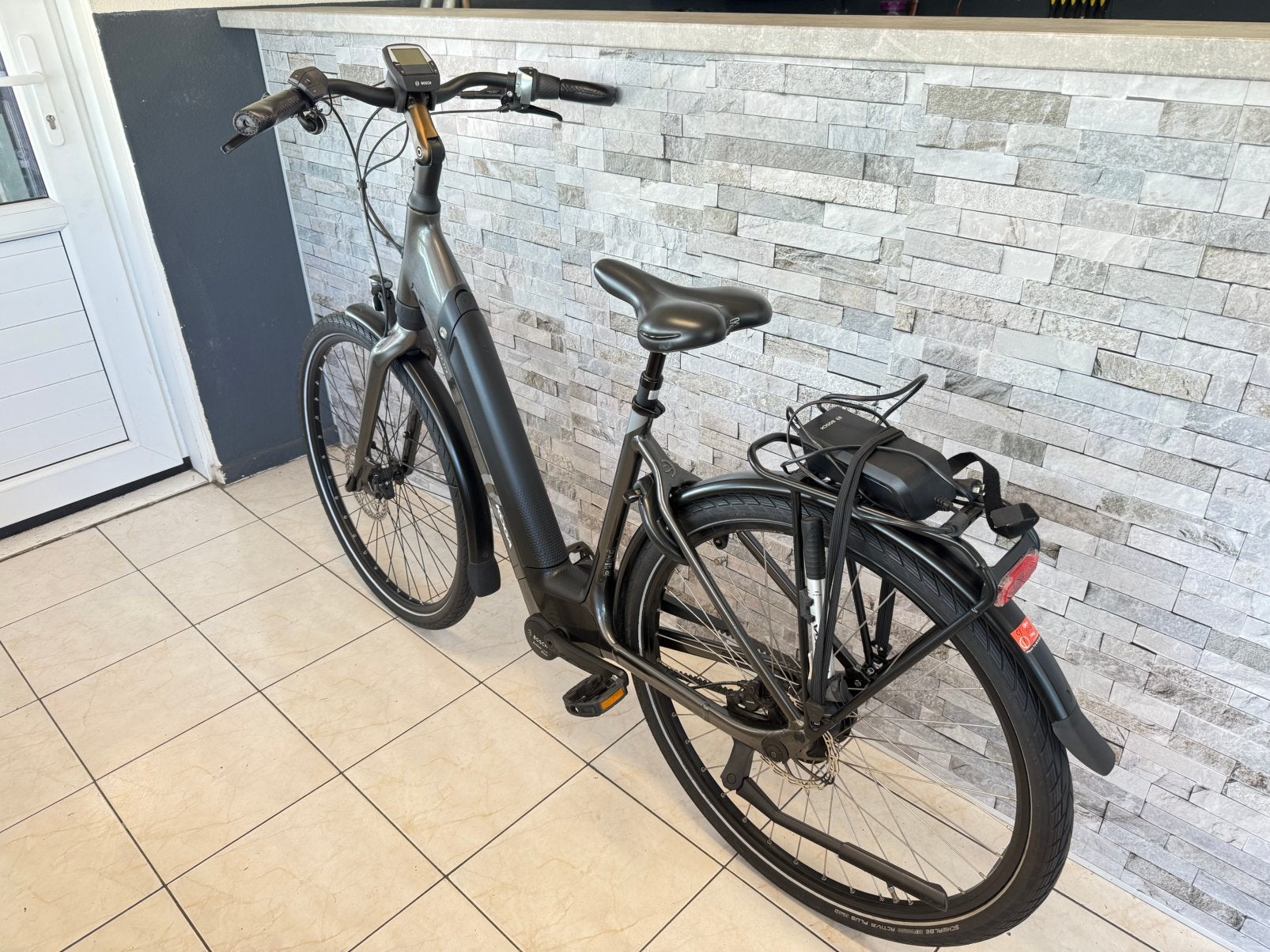 NIEUWSTAAT KOGA E-Nova TOTAAL 2600km Bosch Active Line Plus, Zo goed als nieuw, /, Ophalen, Overige merken