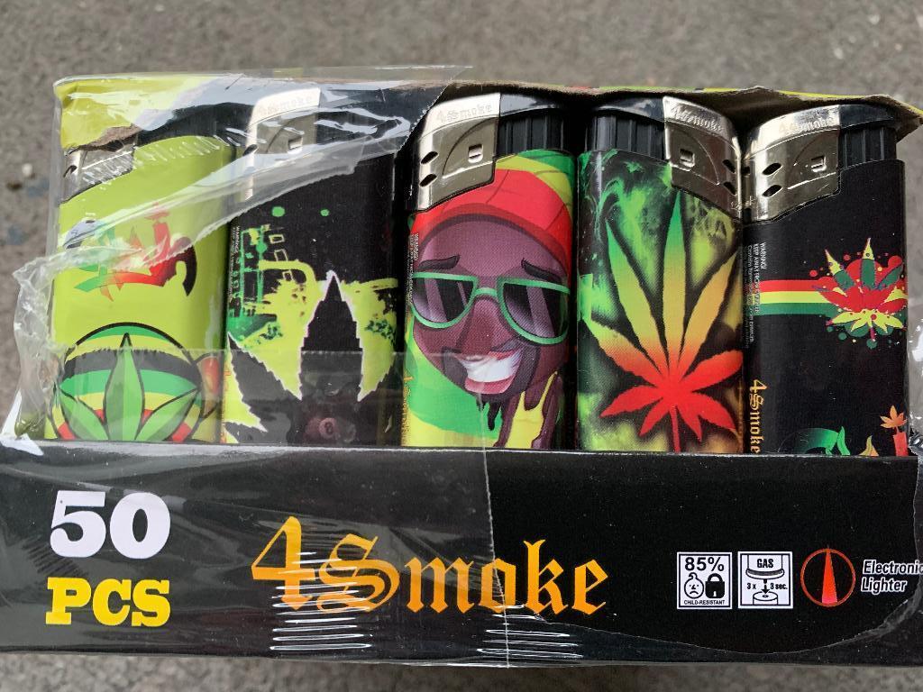 50X Aansteker Wiet Rasta Print klik navulbaar model 2, Ophalen, Nieuw, Aansteker