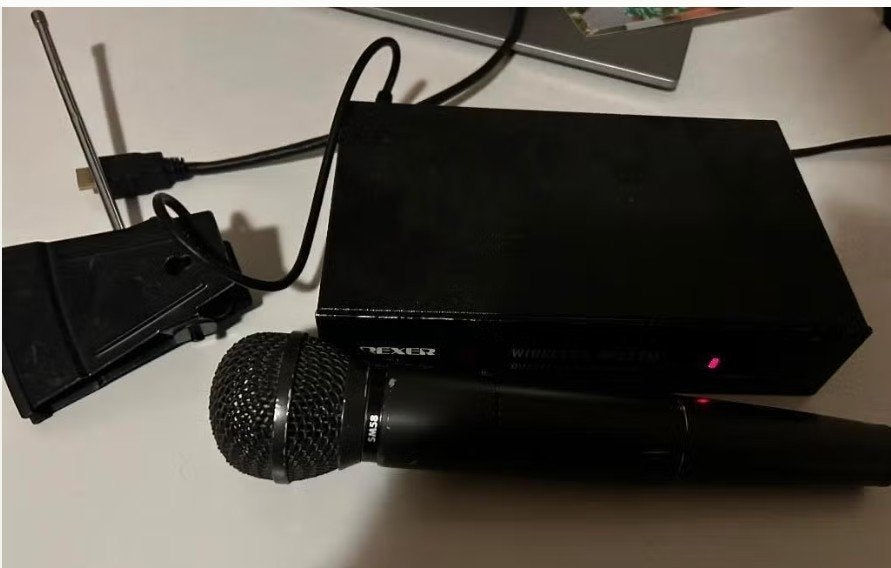 Shure sm58 draadloze microfoon, Ophalen of Verzenden, Gebruikt, Zangmicrofoon, Draadloos