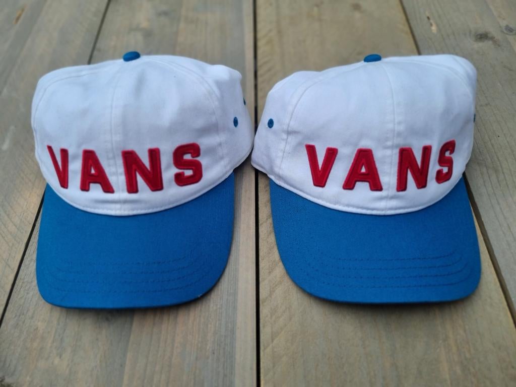 One size fits all petten Vans, 1 nieuw en 1 gedragen, Nieuw, Pet, Vans, One size fits all