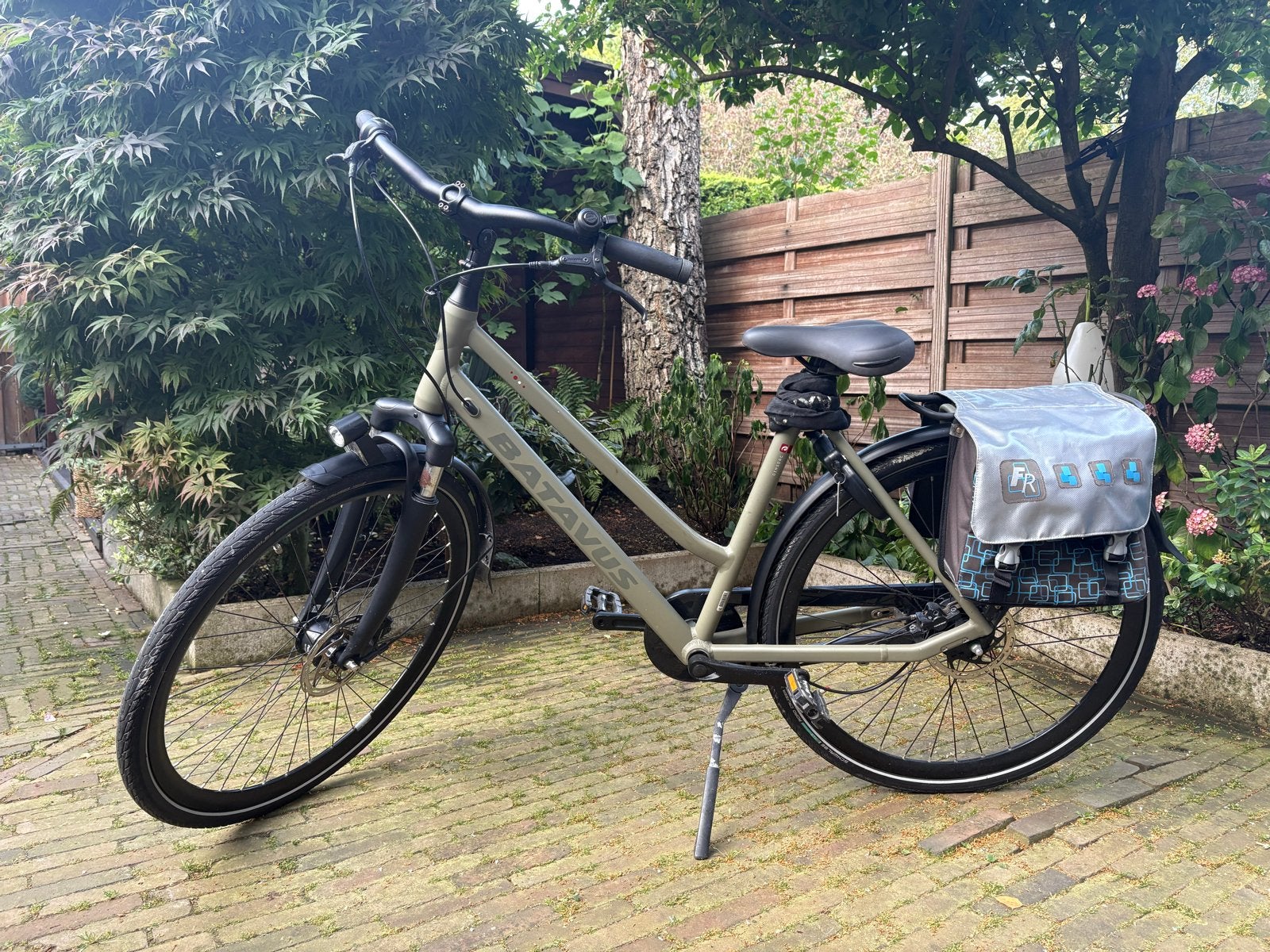 Batavus Dinsdag damesfiets met schijfremmen, Fietsen en Brommers, Fietsen | Dames | Damesfietsen, Ophalen, Versnellingen, Batavus