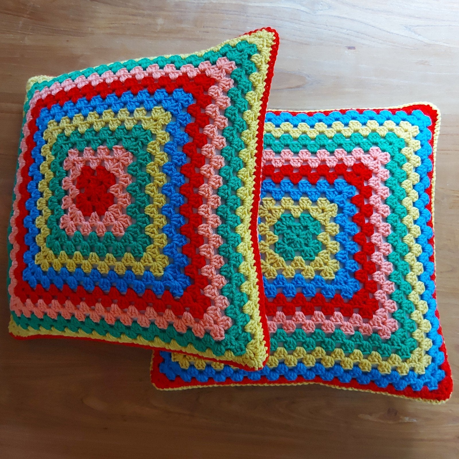 NIEUW! gehaakte kussens compleet met binnenkussen, samen:, Huis en Inrichting, Woonaccessoires | Kussens, Overige kleuren, Vierkant