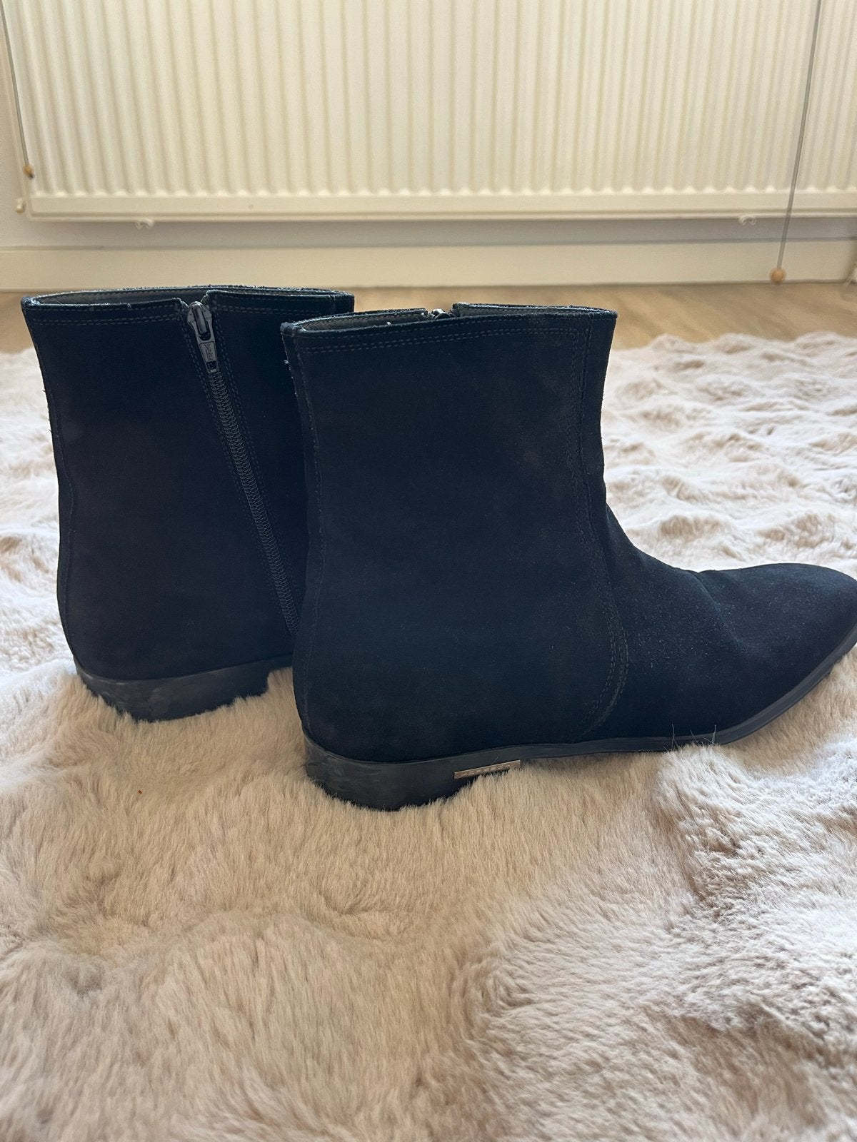 Moreschi zwarte suède enkellaarzen, maat 44, Kleding | Heren, Schoenen, Ophalen of Verzenden, Zo goed als nieuw, Zwart, Boots