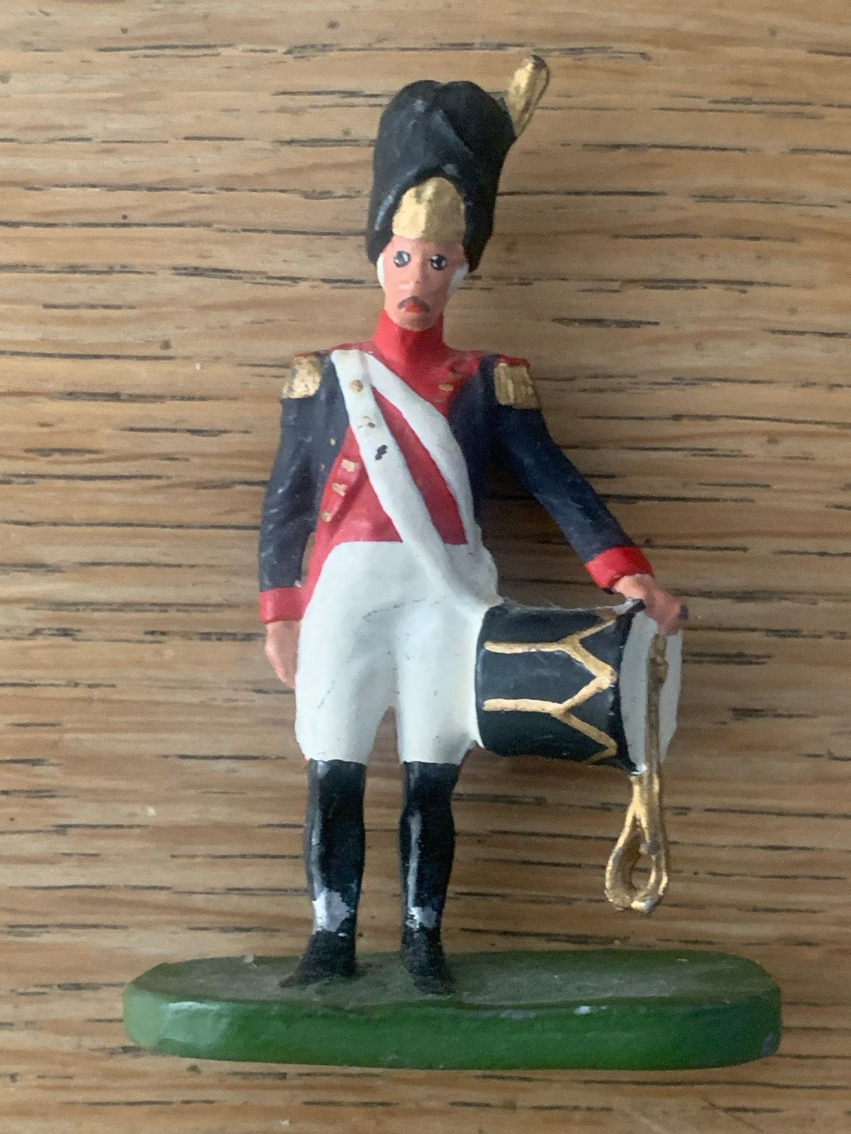 Vintage tinnen soldaatje met trommel - 6,4 cm hoog, Ophalen of Verzenden