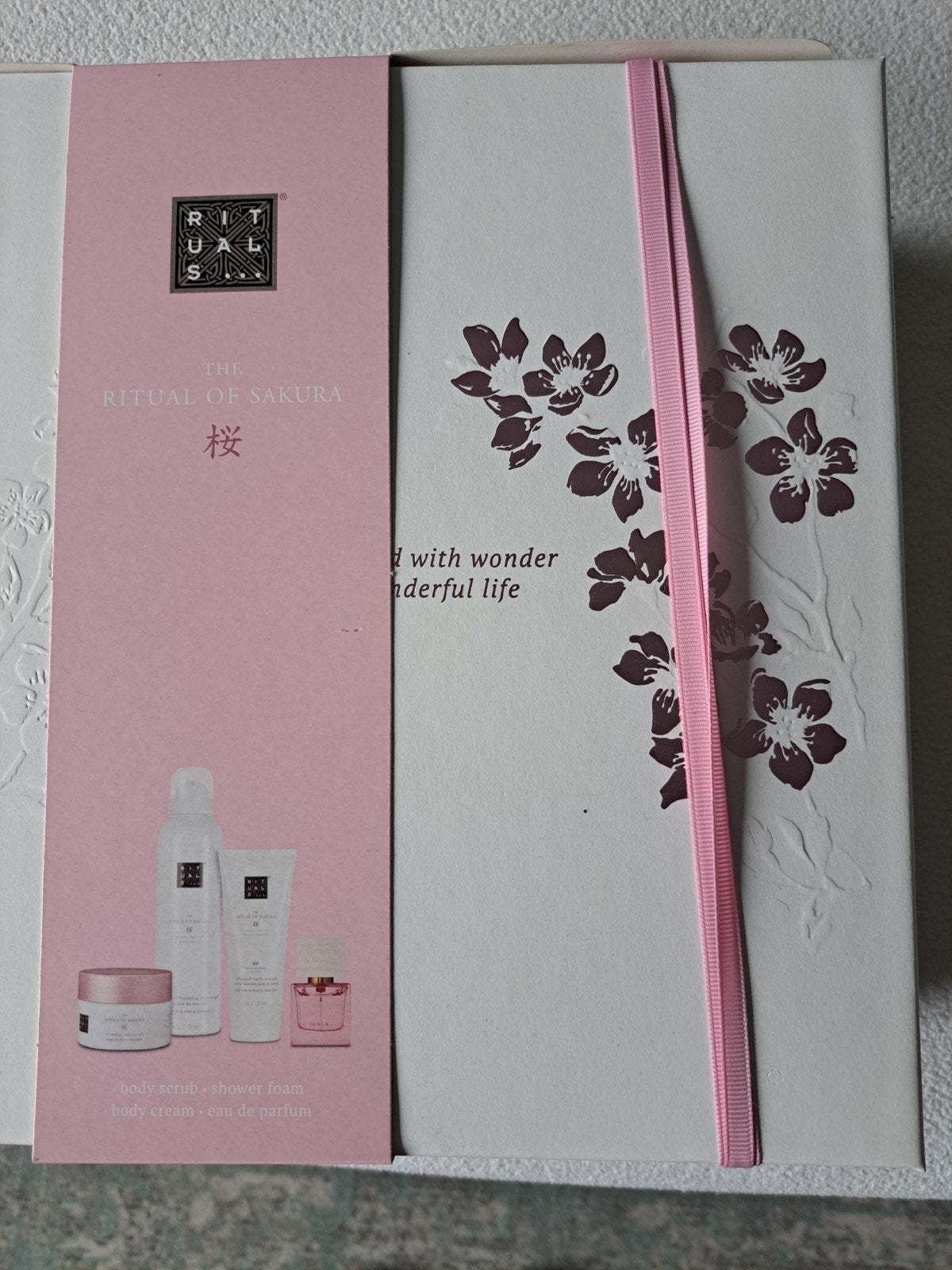 Rituals The Ritual of Sakura Cadeauset, Sieraden, Tassen en Uiterlijk, Uiterlijk | Lichaamsverzorging, Ophalen of Verzenden, Nieuw