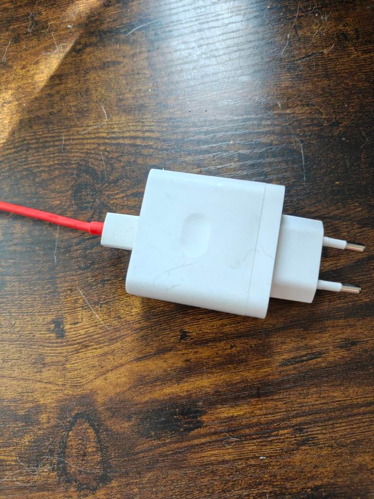 OnePlus 100W SUPERVOOC Oplader met Kabel, Telecommunicatie, Mobiele telefoons | Telefoon-opladers, Ophalen of Verzenden, Zo goed als nieuw