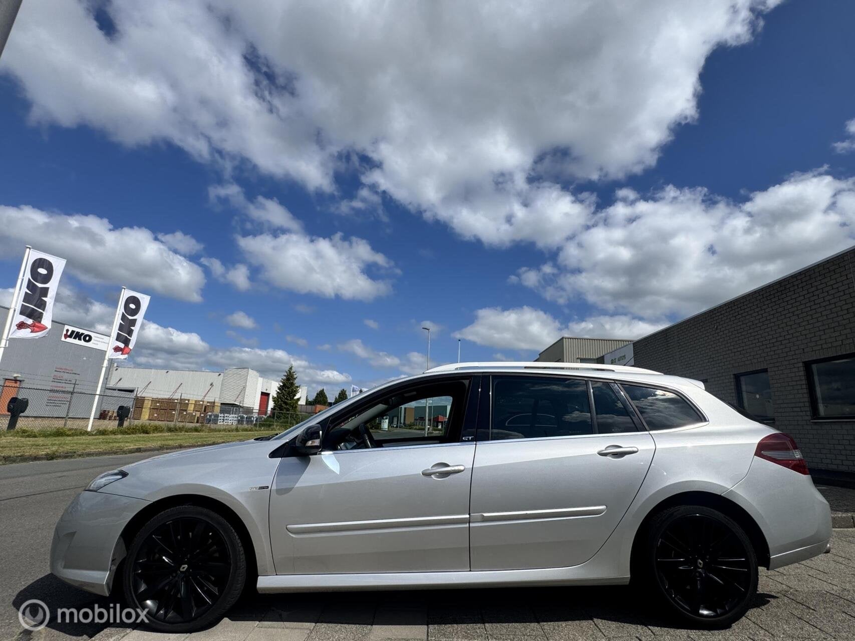 Renault Laguna Estate 2.0 16V T GT|Keyless Xenon ½Leer 235P, Auto's, Renault, Voorwielaandrijving, 4 cilinders, 4 stoelen, Origineel Nederlands