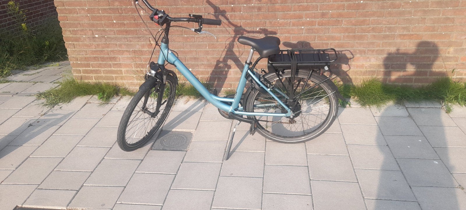 E-Bike Trekking (kruitvat model) D42/26, Ophalen of Verzenden, Zo goed als nieuw