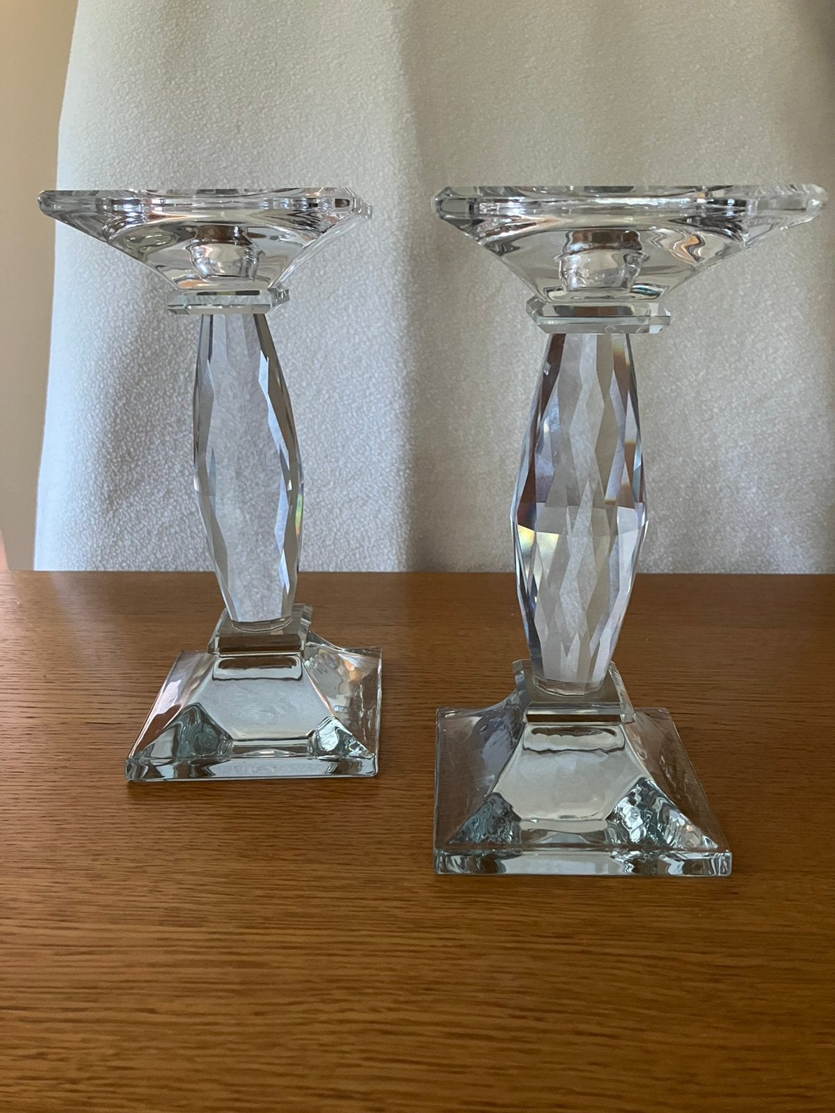 Te koop 2 prachtige punt gave kandelaars, Ophalen of Verzenden, Kristal