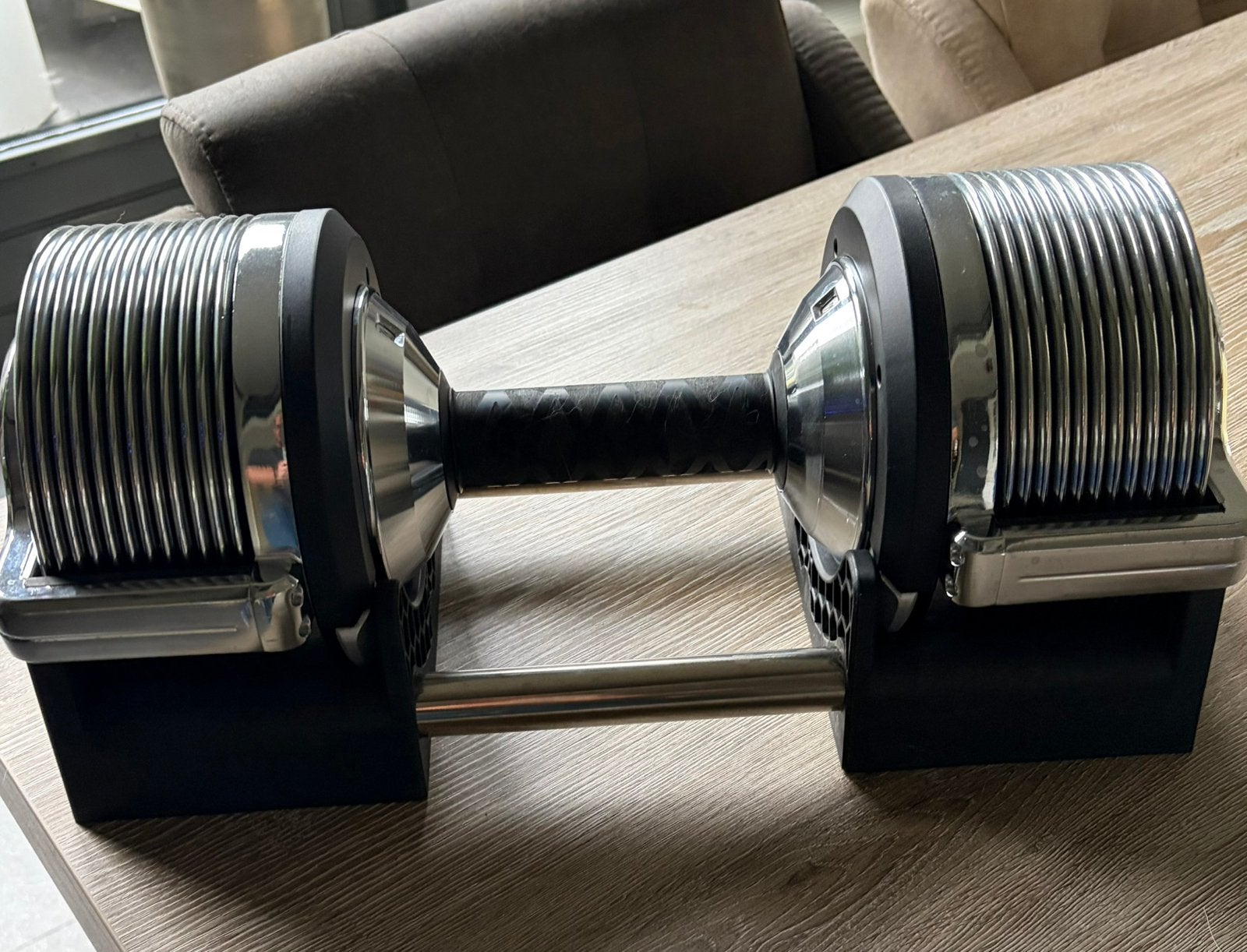 PUMPBELLS verstelbare dumbbell 3–28 kg ongebruikt, Sport en Fitness, Fitnessmaterialen, Ophalen, Nieuw, Rug, Dumbbell