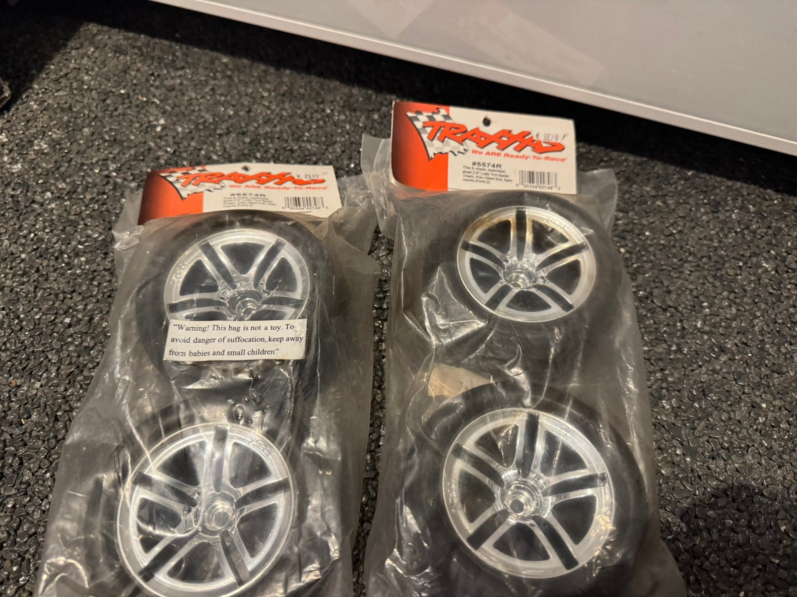 Traxxas banden 1/10, Ophalen of Verzenden, Nieuw, Schaal 1:10, Onderdeel