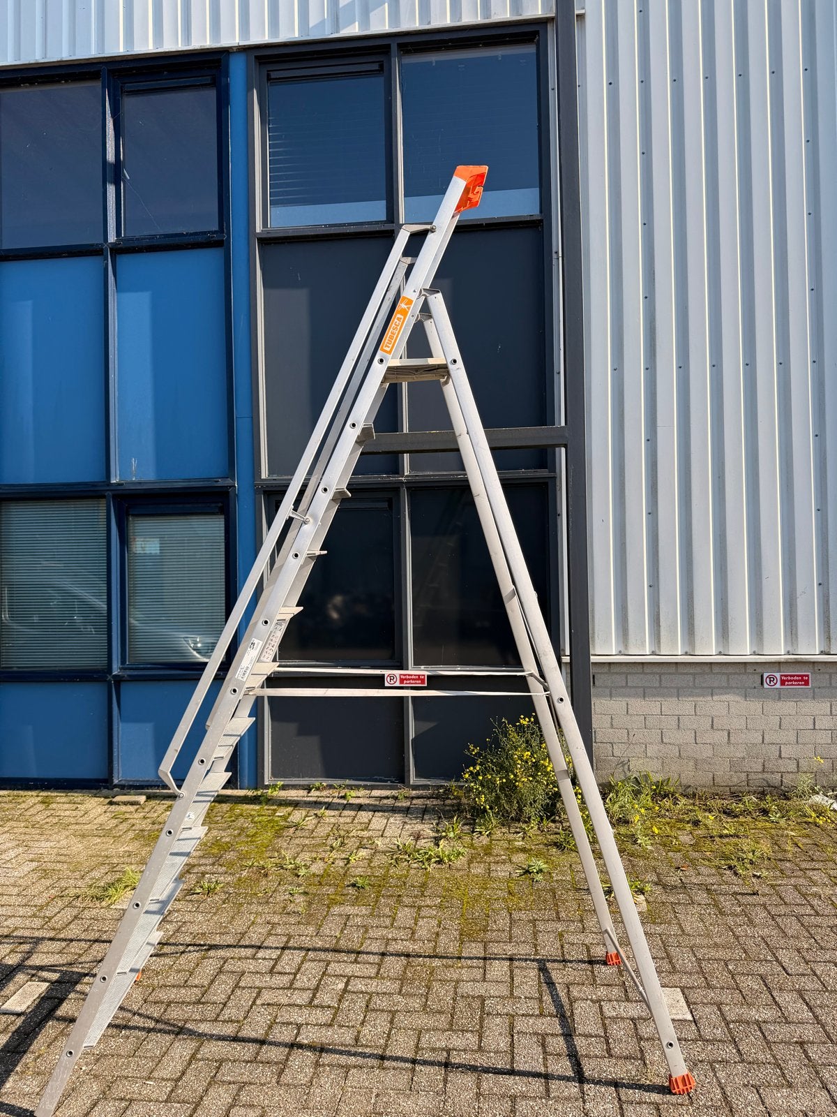 Stevige A ladder , ingeklapt 336cm, Gebruikt, Ophalen of Verzenden, Ladder, Opvouwbaar of Inschuifbaar