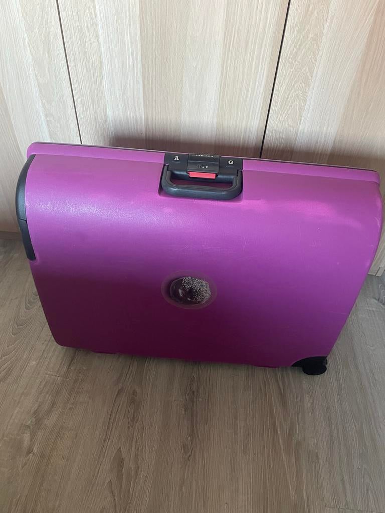 Paarse rolkoffer, Gebruikt, 50 tot 60 cm, Hard kunststof, Slot