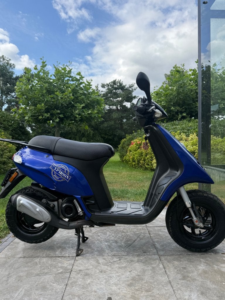 ⭐️Piaggio Typhoon 50cc 2 takt Donker blauw Nette staat⭐️, Fietsen en Brommers, Niet ingevuld, Niet ingevuld, Niet ingevuld