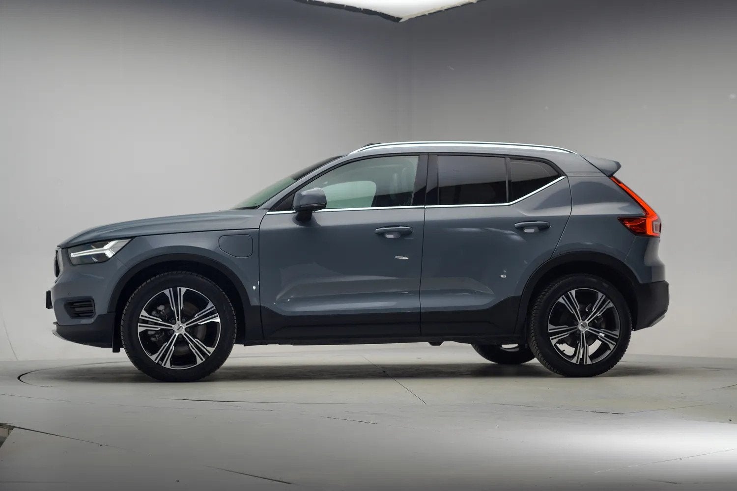 Volvo XC40 T5 Recharge Inscription Luxe Aut. [ Panorama Lede, Auto's, Automaat, Leder, Hybride Elektrisch/Benzine, 3 cilinders