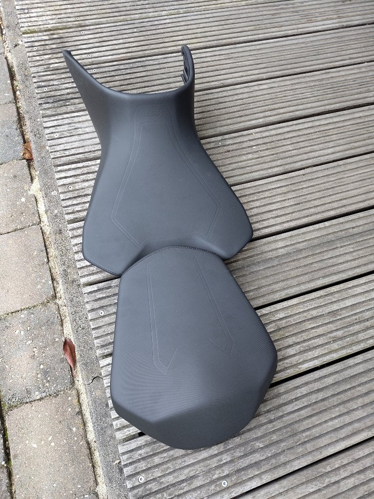 Origineel zadel KTM 1290 Super Duke GT, Motoren, Ophalen of Verzenden, Nieuw