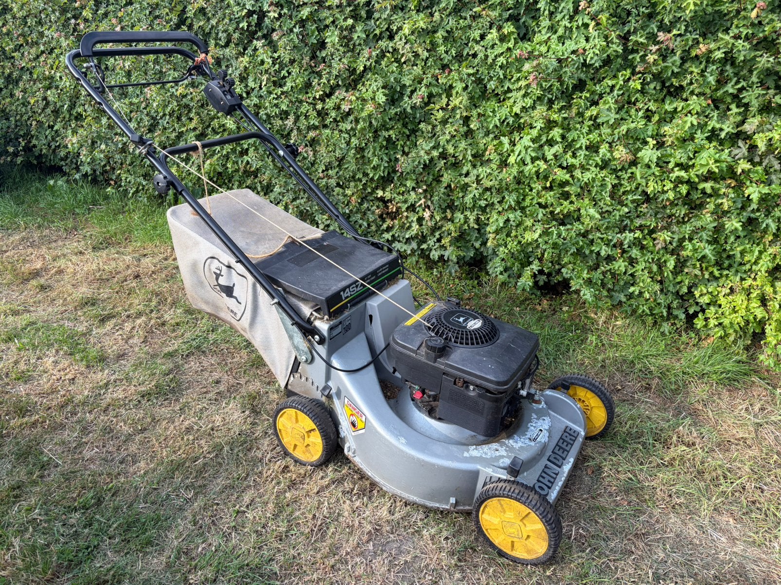 John deere grasmaaier met aandrijving, Ophalen, Zo goed als nieuw, 50 cm of meer