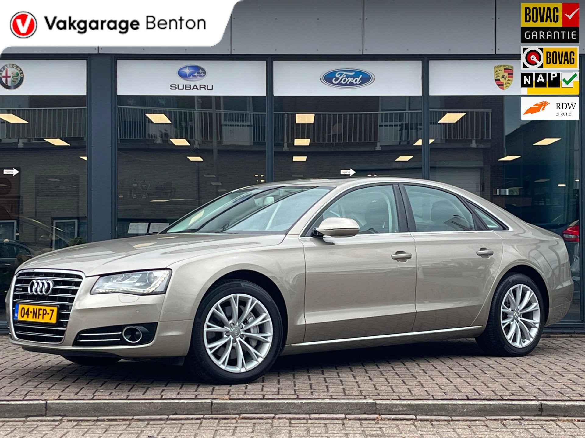 Audi A8 3.0 TFSI 290pk Quattro Pro Line+ | Youngtimer | Schu, Auto's, Gebruikt, 2995 cc, Beige, Vierwielaandrijving
