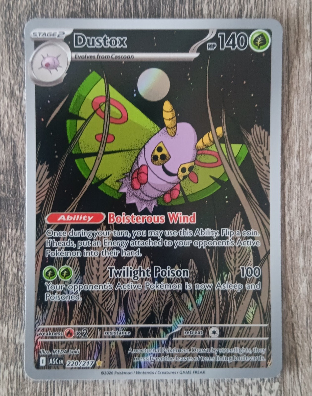 Dustox Ascended Heroes, Ophalen of Verzenden, Zo goed als nieuw, Losse kaart, Foil