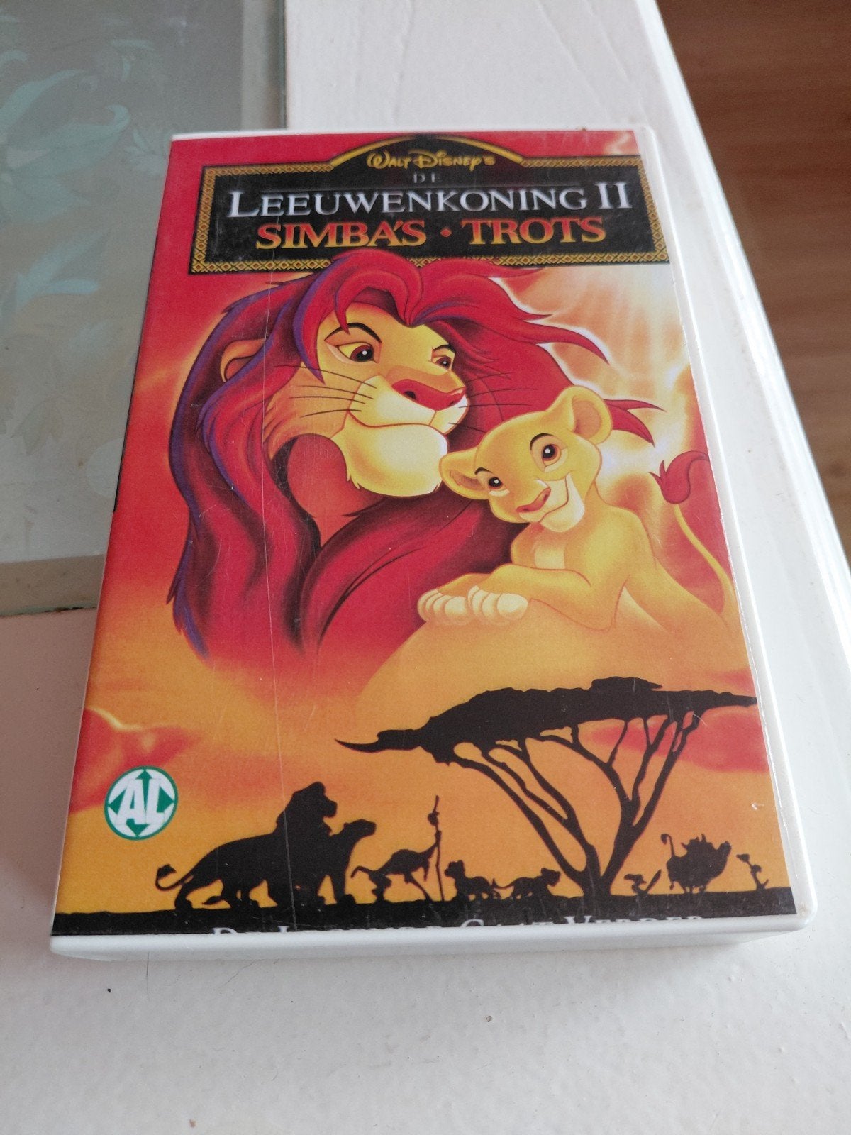 Walt Disney De Leeuwenkoning 2 Simba's Trots videoband, Alle leeftijden, Ophalen of Verzenden, Gebruikt, Tekenfilms en Animatie