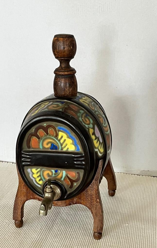 Wijnvat met kraan, Antiek en Kunst, Antiek | Keramiek en Aardewerk, Ophalen of Verzenden