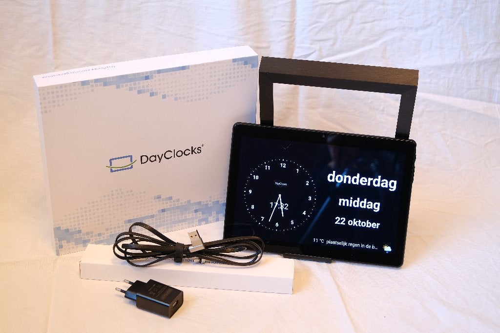 Ouderenkklok Dayclocks Generations 10 met zwarte lijst, Radiogestuurd, Ophalen of Verzenden, Zo goed als nieuw, Staande klok